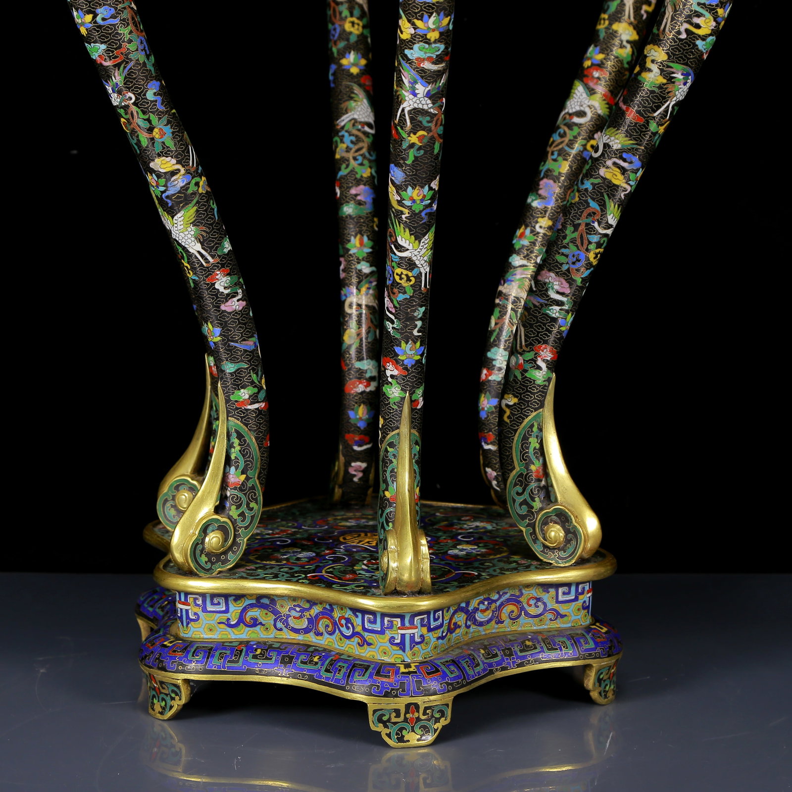 A Pair of Huge Cloisonne Auspicious Cloud and Crane Pattern Stools - 18