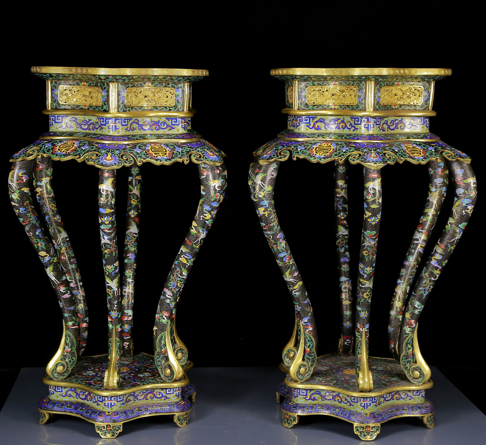 A Pair of Huge Cloisonne Auspicious Cloud and Crane Pattern Stools (1 of 20)