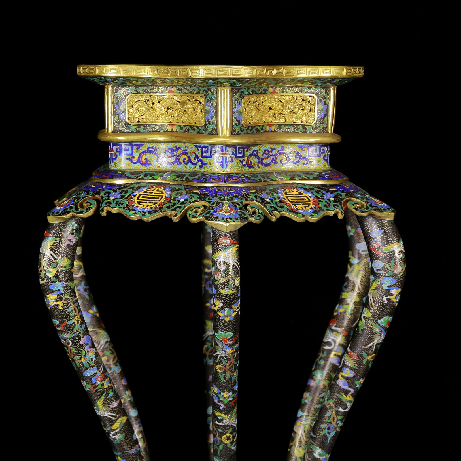 A Pair of Huge Cloisonne Auspicious Cloud and Crane Pattern Stools - 5