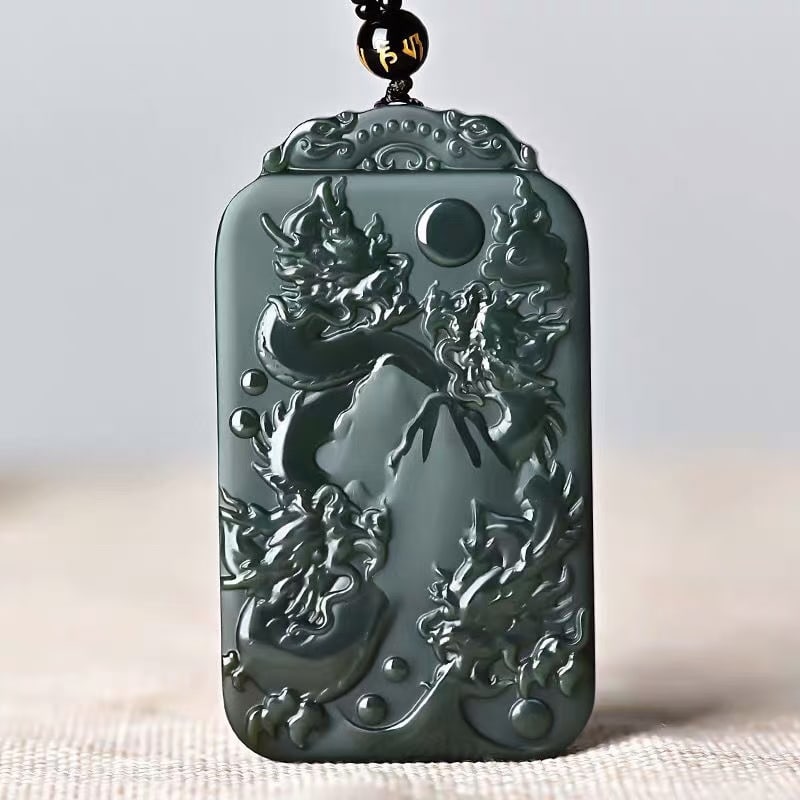 An Exquisite Cyan jade Dragon Pattern Pendant: An Exquisite Cyan jade Dragon Pattern Pendant 青玉龙纹挂件