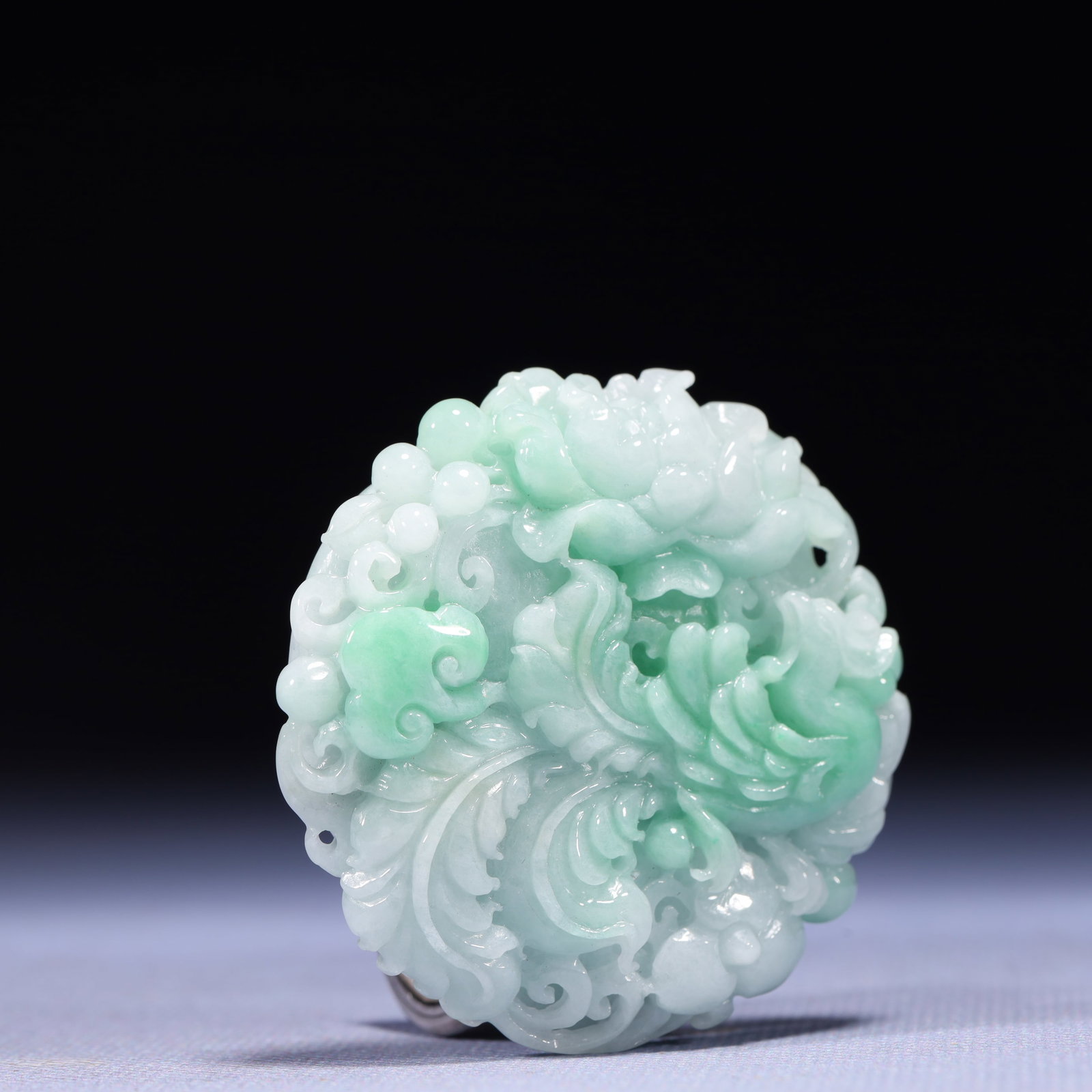 An Exquisite Jadeite Phoenix Pattern Pendant - 3