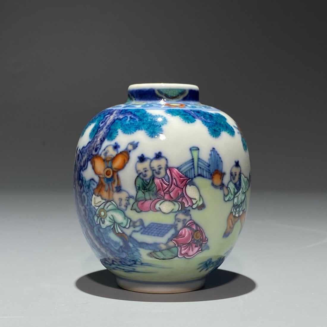 An Exquisite Doucai Figure Pattern Jar - 3