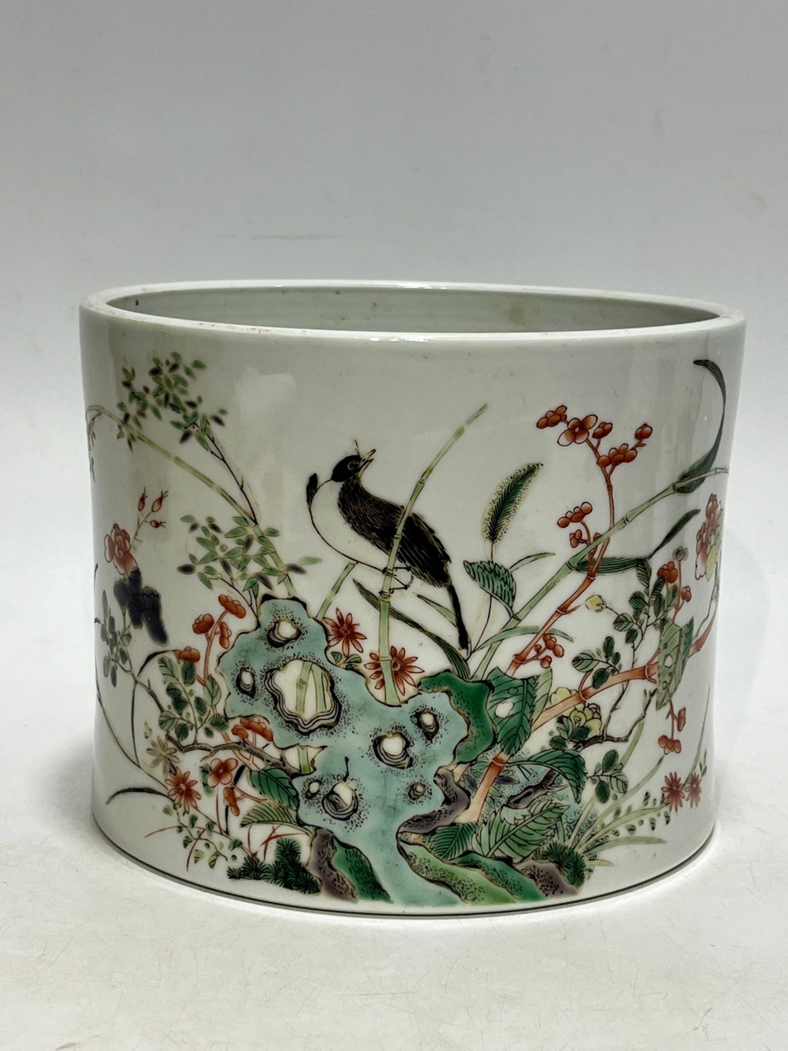 An Exquisite Wucai Flower and Bird Pattern Brush Pot: An Exquisite Wucai Flower and Bird Pattern Brush Pot,Qing Dynasty,China,Kangxi Six-character Mark,Size:6.3in 五彩花鸟纹笔筒,中国清代,&