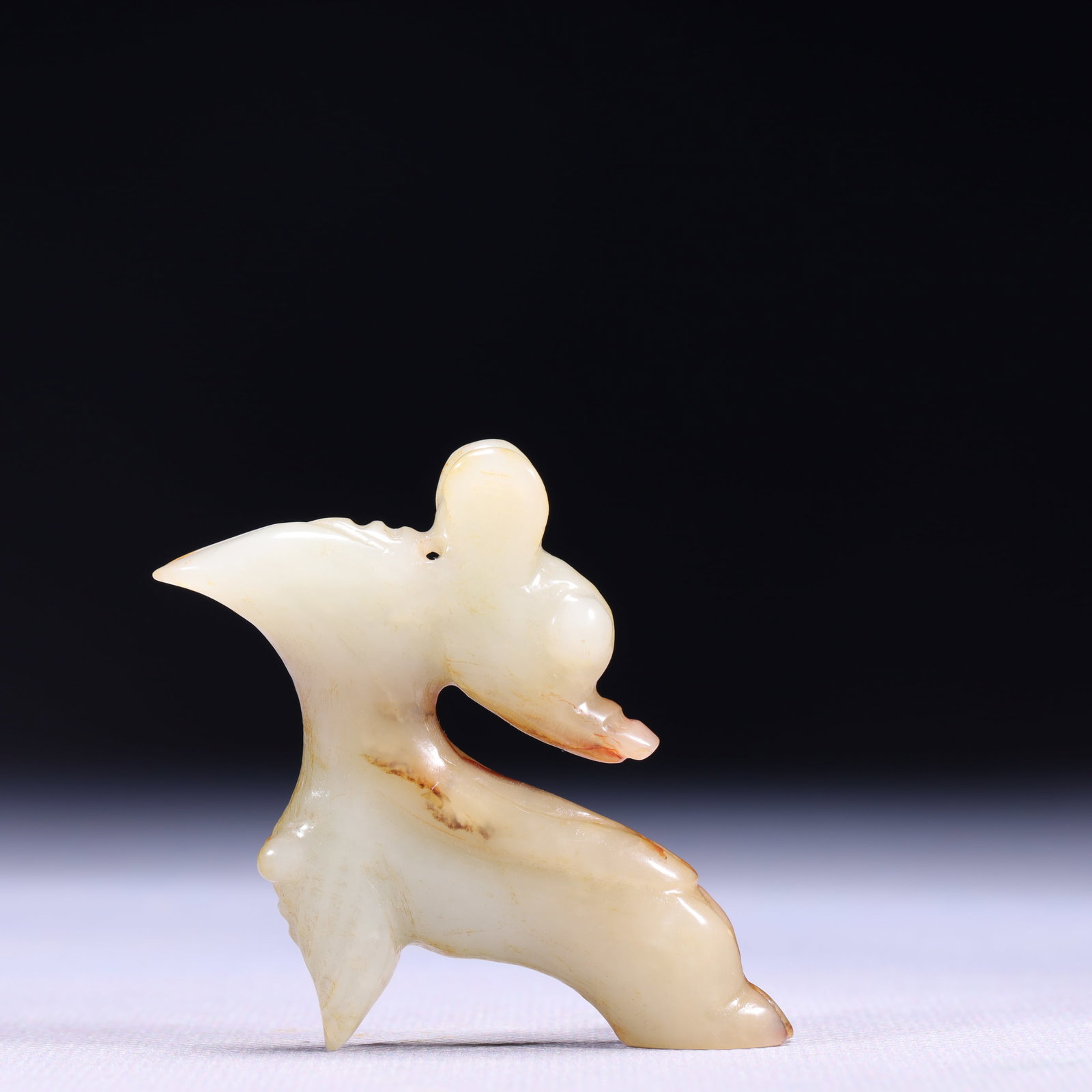 An Exquisite White Jade Cicada Ornament: An Exquisite White Jade Cicada Ornament,Qing Dynasty,China,Size:1.6inx0.4inx1.5in,Weight:36g 白玉蝉摆件,中国清代