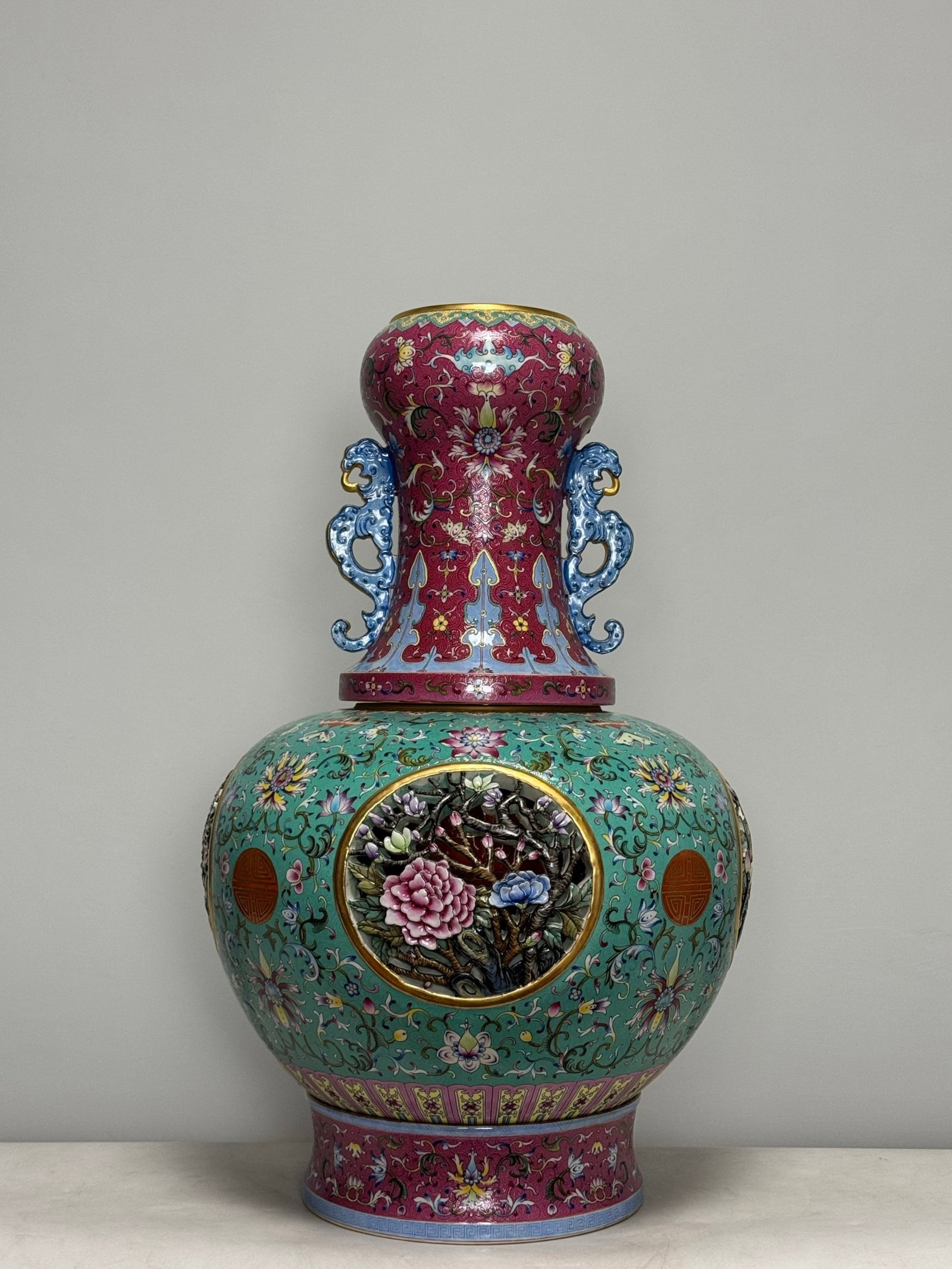 A Huge Green Ground Famille-Rose Lotus Pattern Double-Ears Vase: A Huge Green Ground Famille-Rose Lotus Pattern Double-Ears Vase,Qing Dynasty,China,Qianlong Four-character Mark,Size:28.3inx17.9in 绿地粉彩缠枝莲纹Ö