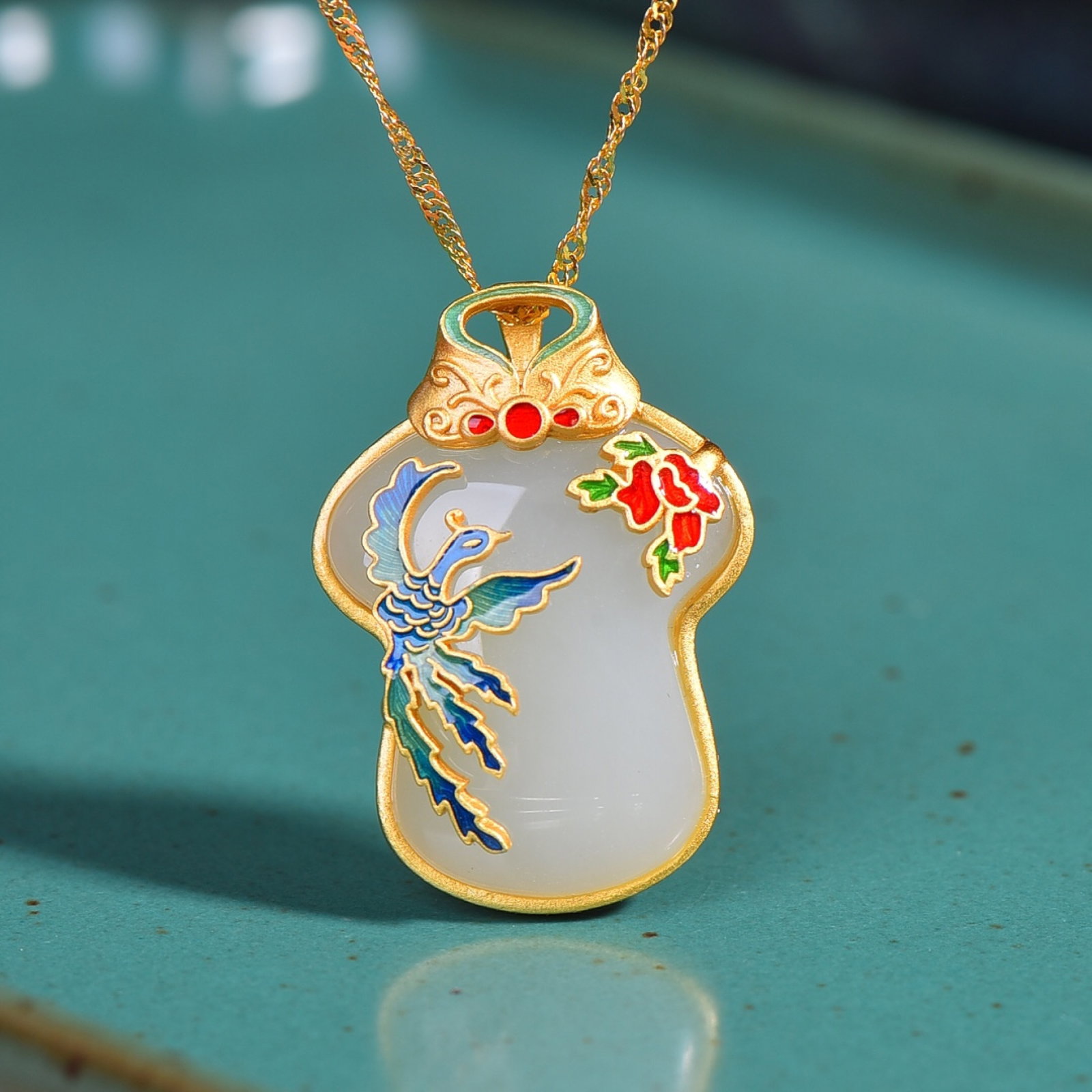 An Exquisite Sterling Silver-Gold Plated Inlaid White Jade Enamel Pendant: An Exquisite Sterling Silver-Gold Plated Inlaid White Jade Enamel Pendant 纯银镀金镶白玉珐琅吊坠