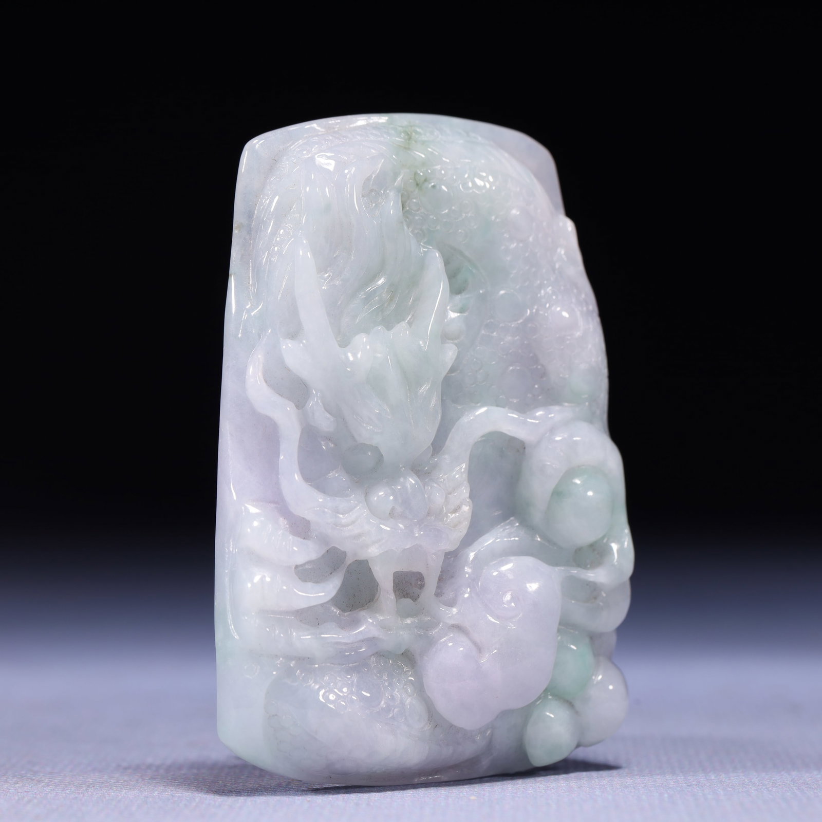 An Exquisite Jadeite Dragon Pattern Pendant - 3