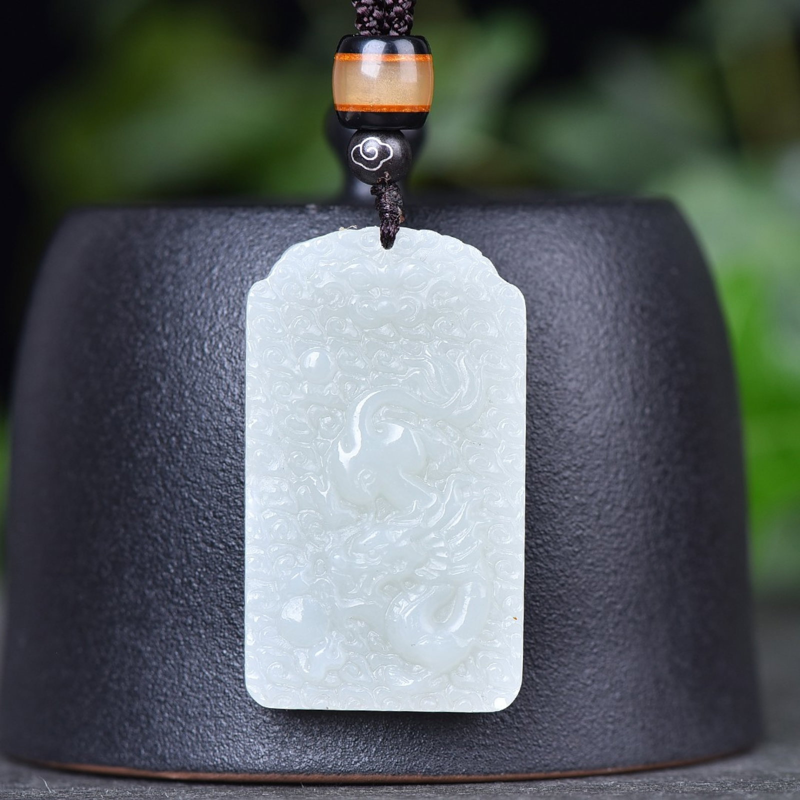 An Exquisite White Jade Dragon Pattern Pendant: An Exquisite White Jade Dragon Pattern Pendant,Size:1.1inx1.9in 白玉龙纹挂件