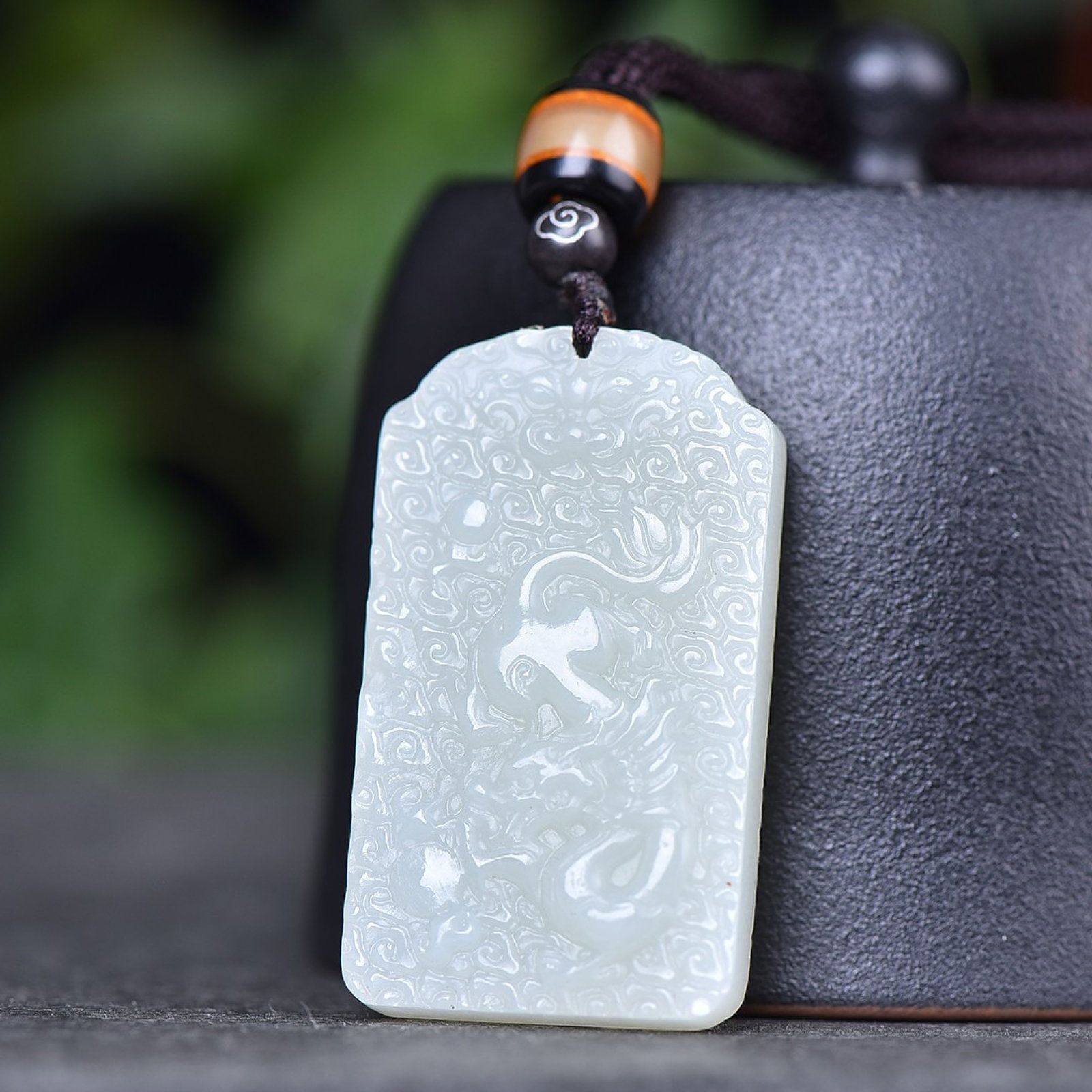 An Exquisite White Jade Dragon Pattern Pendant - 3