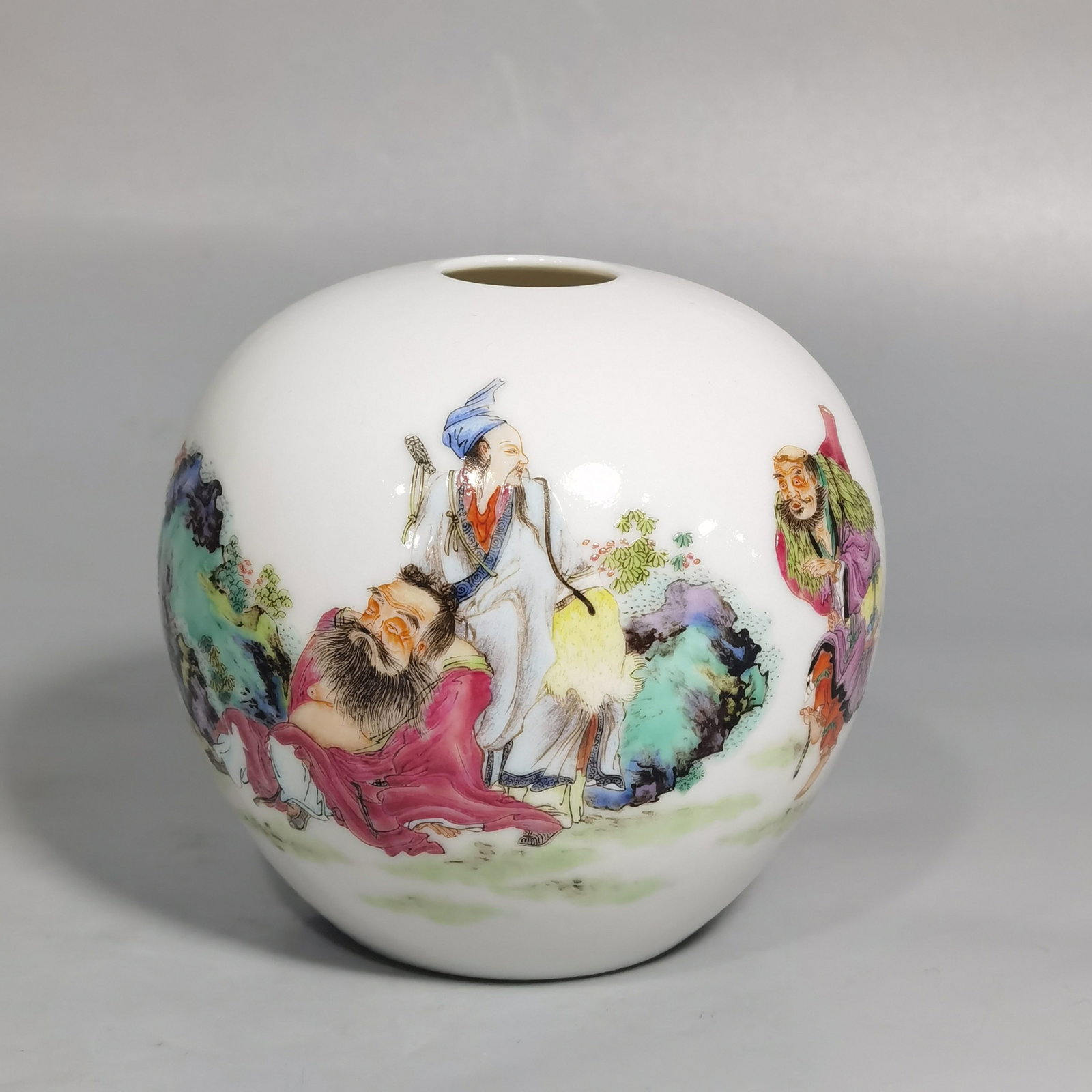 An Exquisite Famille-Rose Character and Story Pattern Water Pot: An Exquisite Famille-Rose Character and Story Pattern Water Pot,Qing Dynasty,China,With Mark,Size:3.3inx3.5in 粉彩人物故事纹水盂,中国&