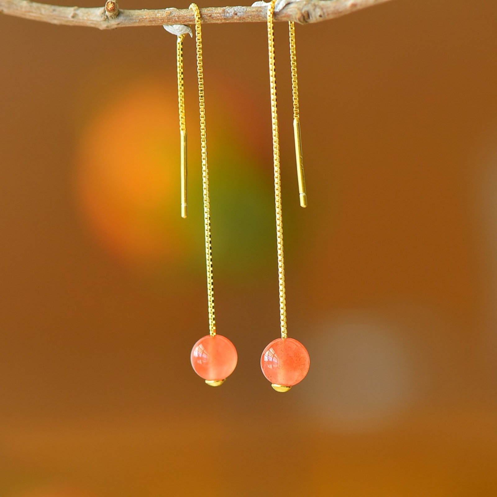 A Pair of Exquisite Sterling Silver-Gold Plated Inlaid White Jade Earrings: A Pair of Exquisite Sterling Silver-Gold Plated Inlaid White Jade Earrings,Size:0.2inx0.2in 一对纯银镀金镶白玉耳环