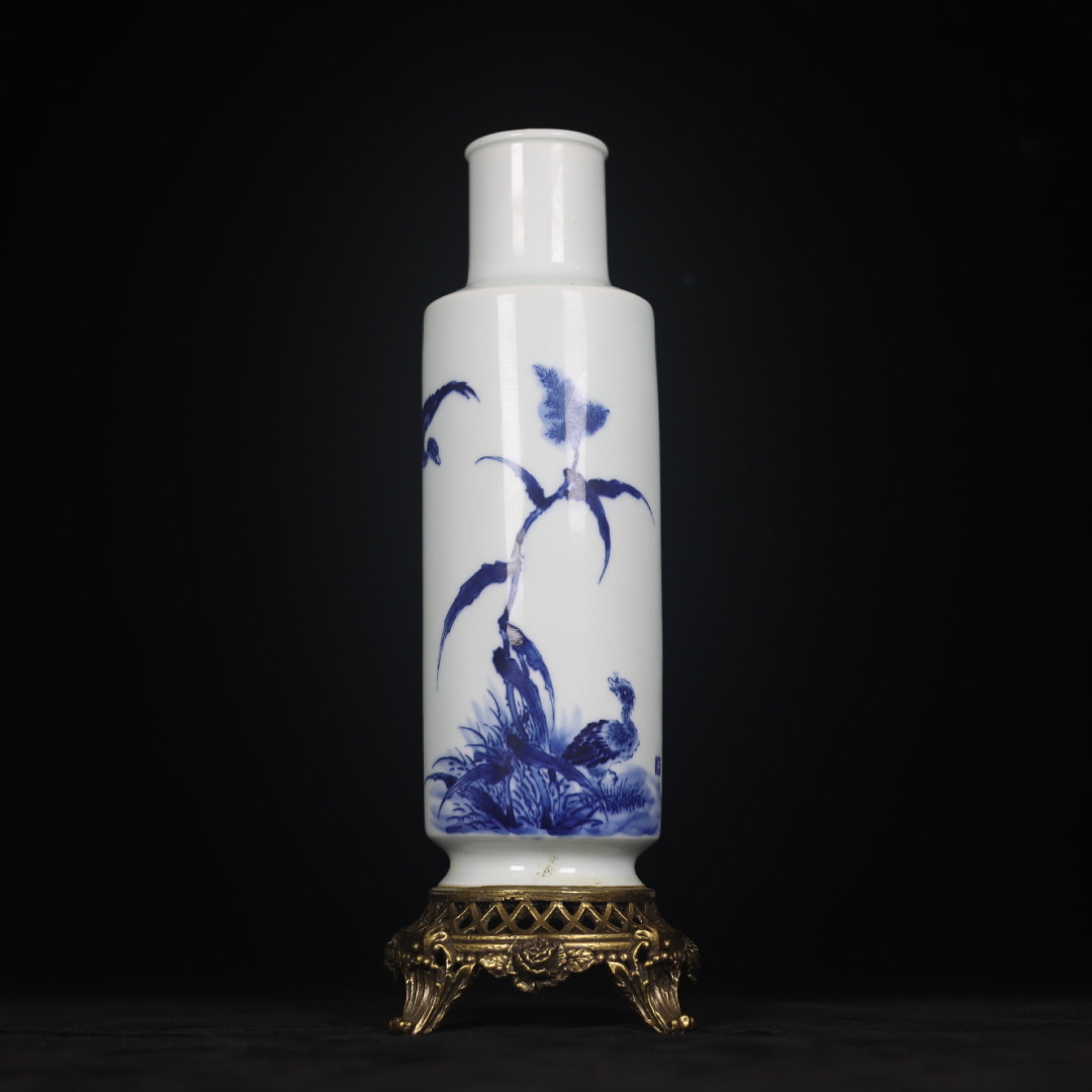 An Exquisite Blue and White Inlaid Bronze Reed Goose Pattern Vase,with poem: An Exquisite Blue and White Inlaid Bronze Reed Goose Pattern Vase,with poem,Qing Dynasty,China,With Mark,Size:11.5inx1.9inx3inx3.9in 青花镶铜芦雁纹瓶,&#