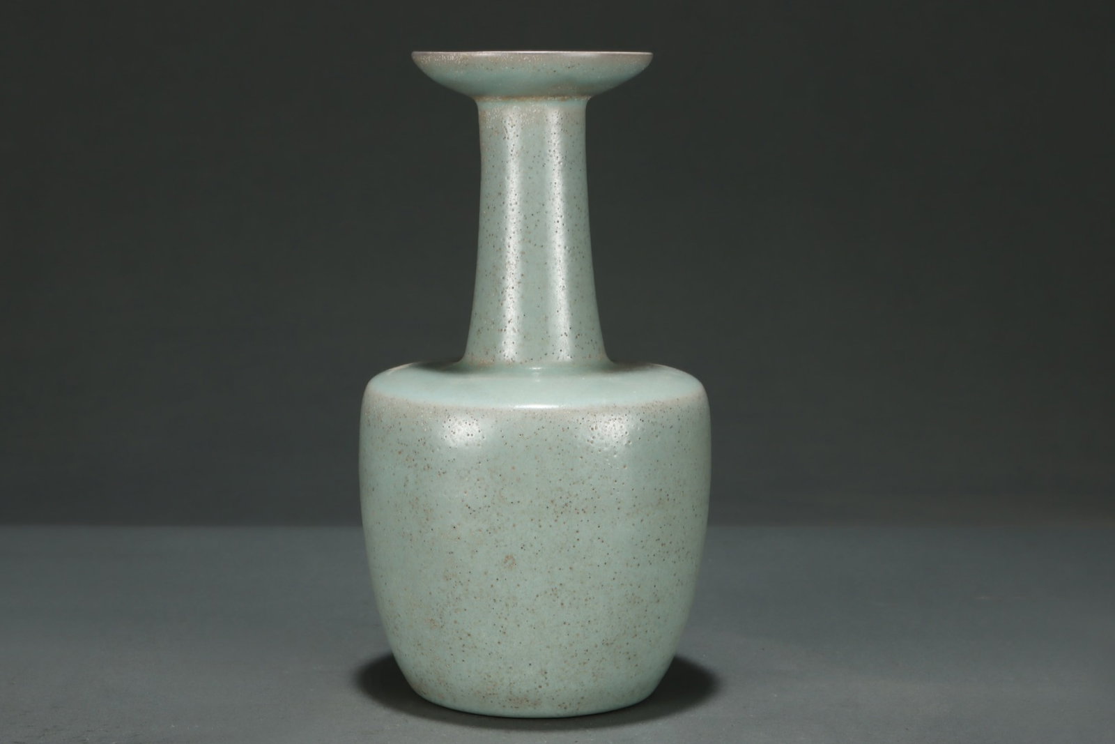 An Exquisite Ru yao Sky Blue Glazed Vase: An Exquisite Ru yao Sky Blue Glazed Vase,Song Dynasty,China,Size:8.8inx4.8in 汝窑天青釉瓶,中国宋代