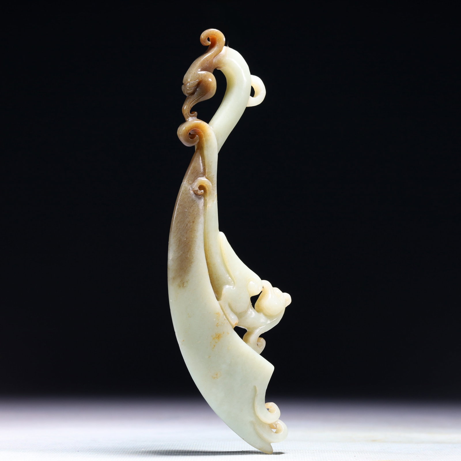 An Exquisite White Jade Beast Pattern Pendant - 5