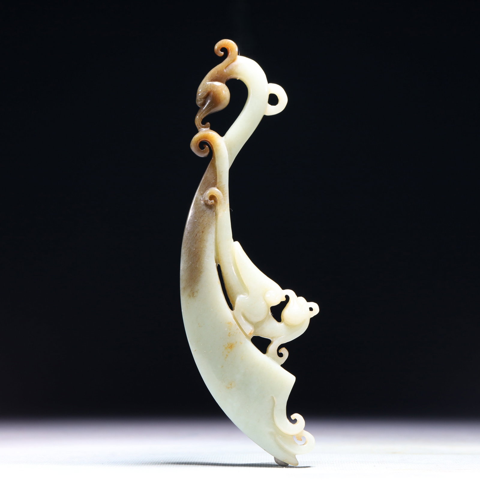 An Exquisite White Jade Beast Pattern Pendant - 6