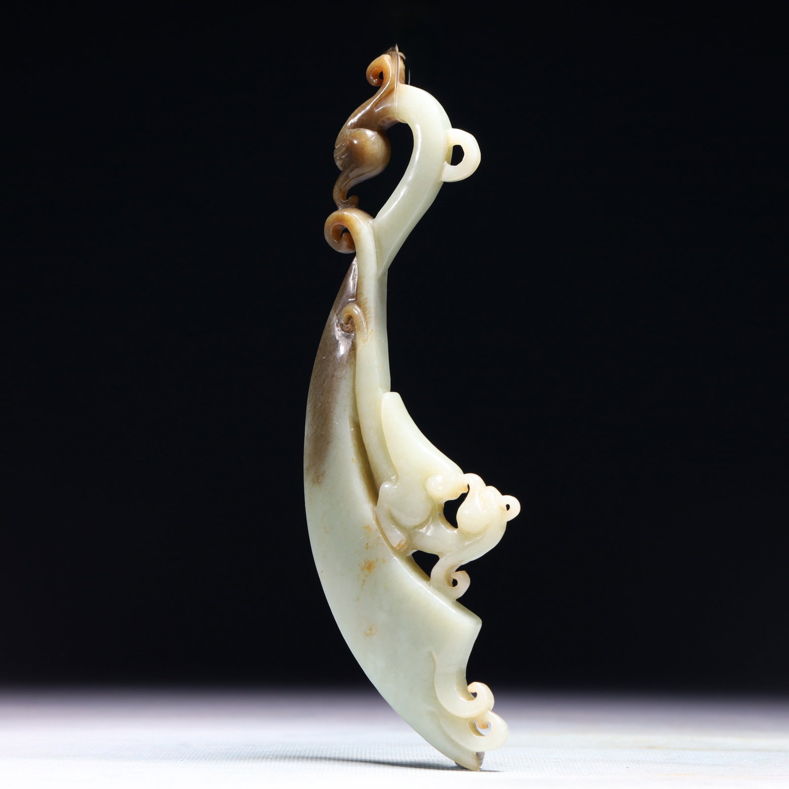 An Exquisite White Jade Beast Pattern Pendant - 7