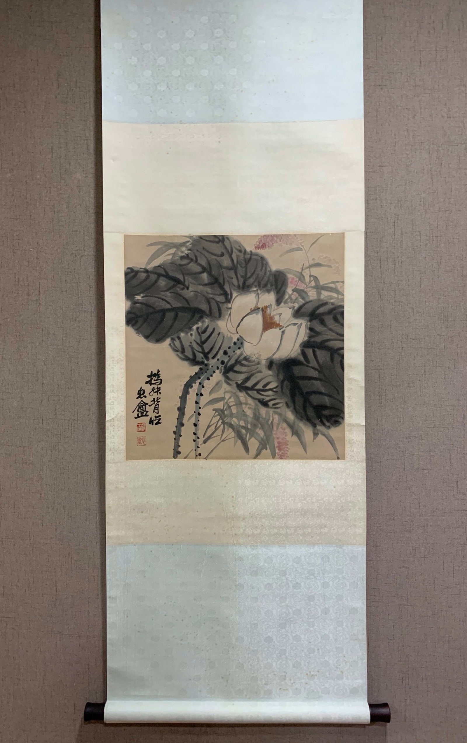 A Chinese Vertical Scroll Ink Painting of Flower on Paper: A Chinese Vertical Scroll Ink Painting of Flower on Paper,Zhao Zhiqian,Size:18.5inx18.5in