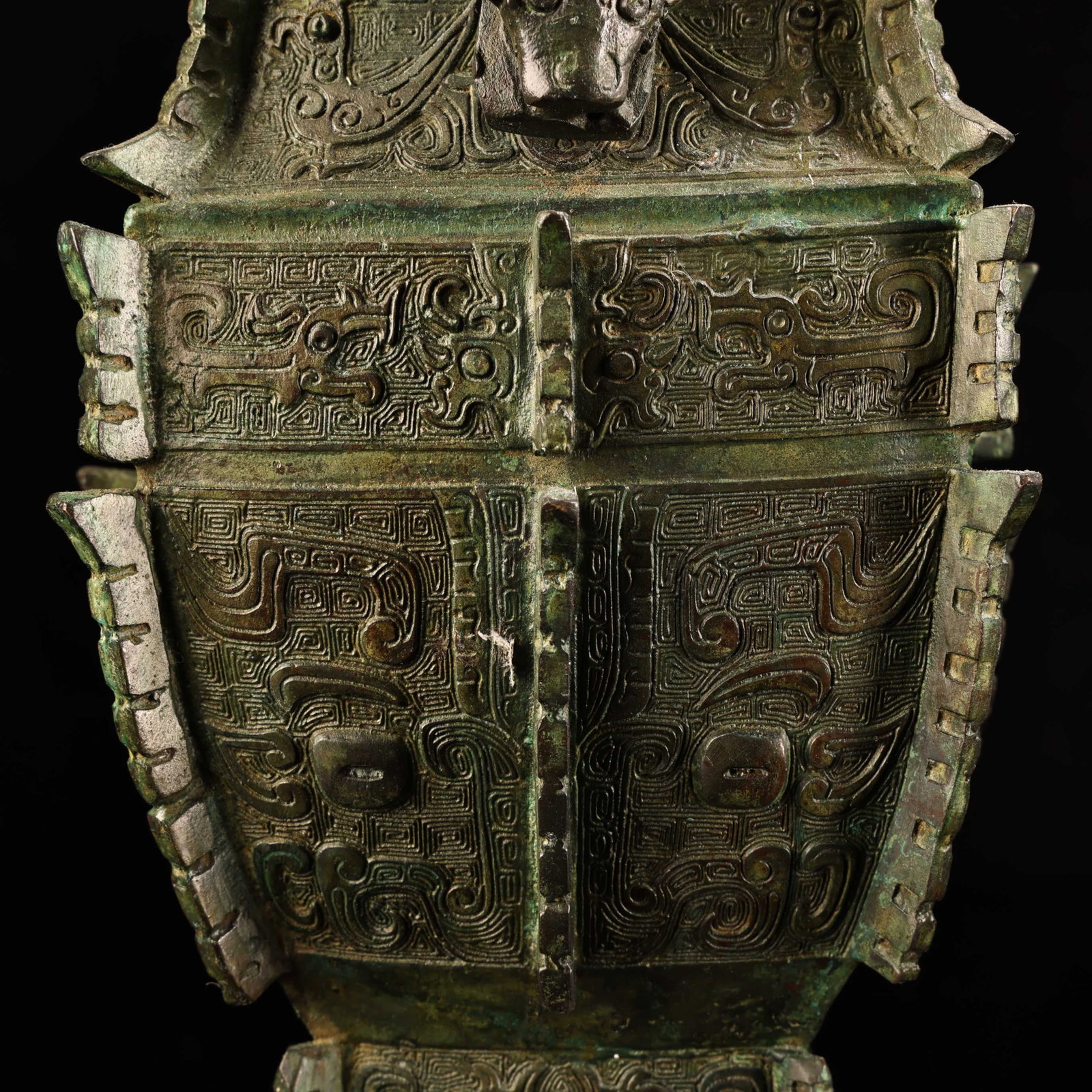 An Exquisite Bronze Beast-Face Pattern Loop-Handled Pot - 10
