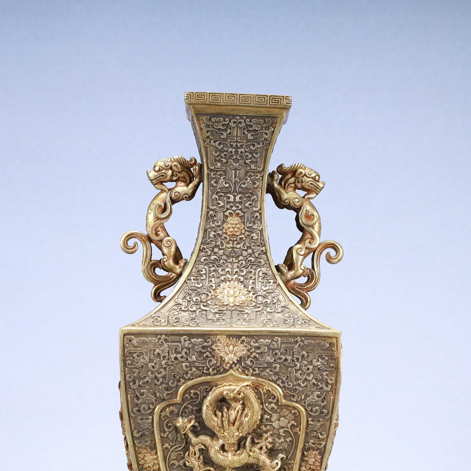 A Exquisite Gilt Silver Lotus Pattern Dragon Pattern Double-Ears Vase - 2