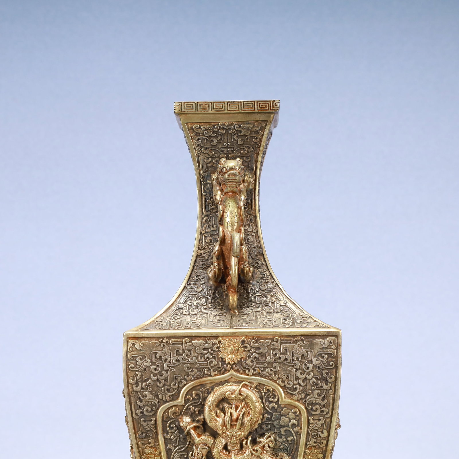 A Exquisite Gilt Silver Lotus Pattern Dragon Pattern Double-Ears Vase - 5