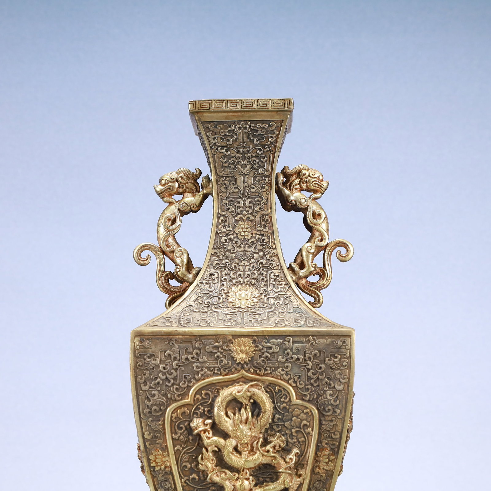 A Exquisite Gilt Silver Lotus Pattern Dragon Pattern Double-Ears Vase - 8
