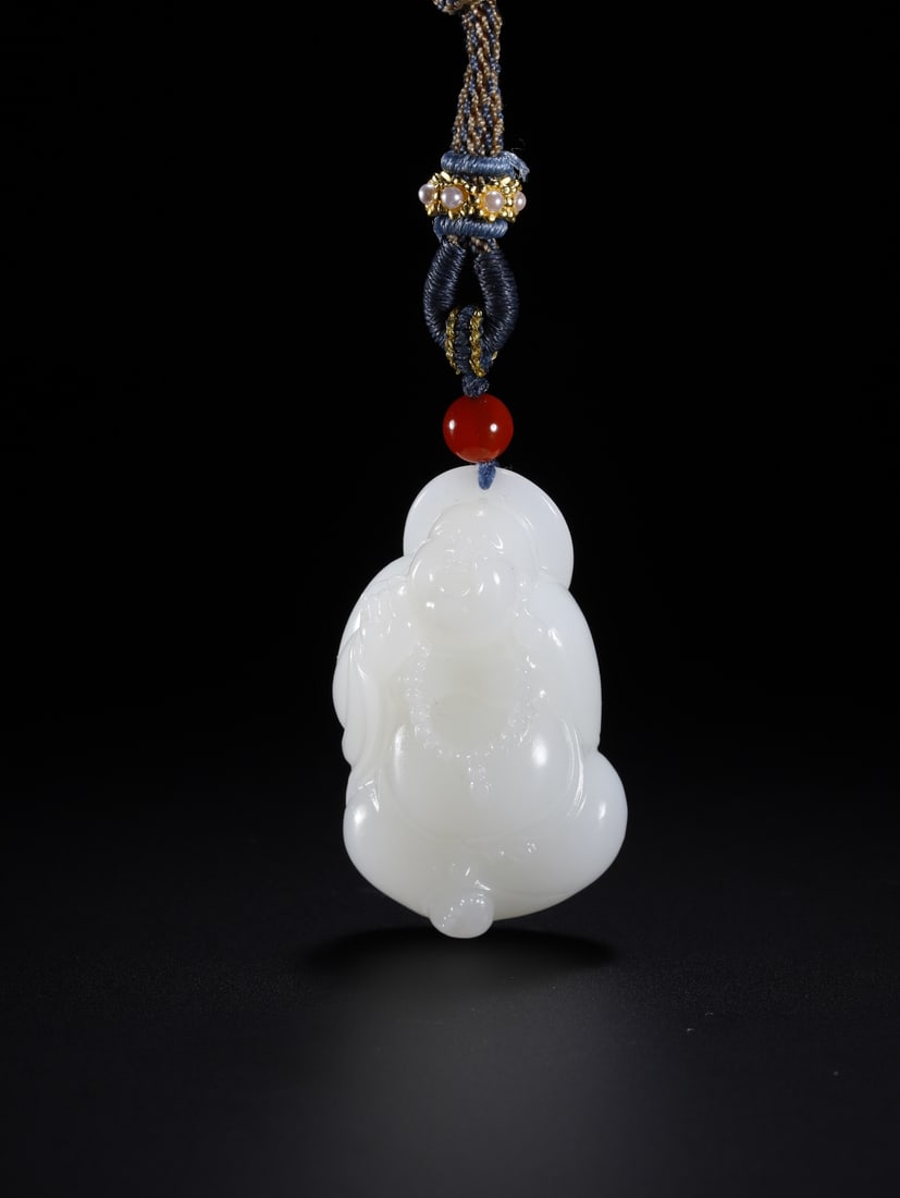 An Exquisite White Jade Statue of Maitreya Buddha Pendant (1 of 9)