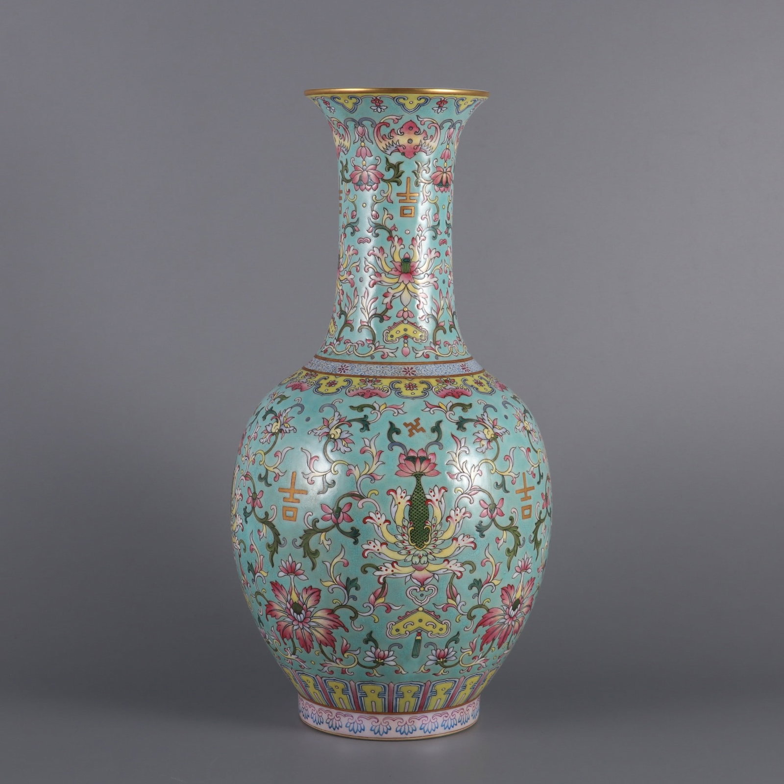 A Rare Turquoise Ground Famille-Rose Painted Gold Lotus Pattern Vase: A Rare Turquoise Ground Famille-Rose Painted Gold Lotus Pattern Vase,Qing Dynasty, China,Qianlong Six-character Mark,Size:13.2inx6.7inx3.7in松石绿地粉彩描%