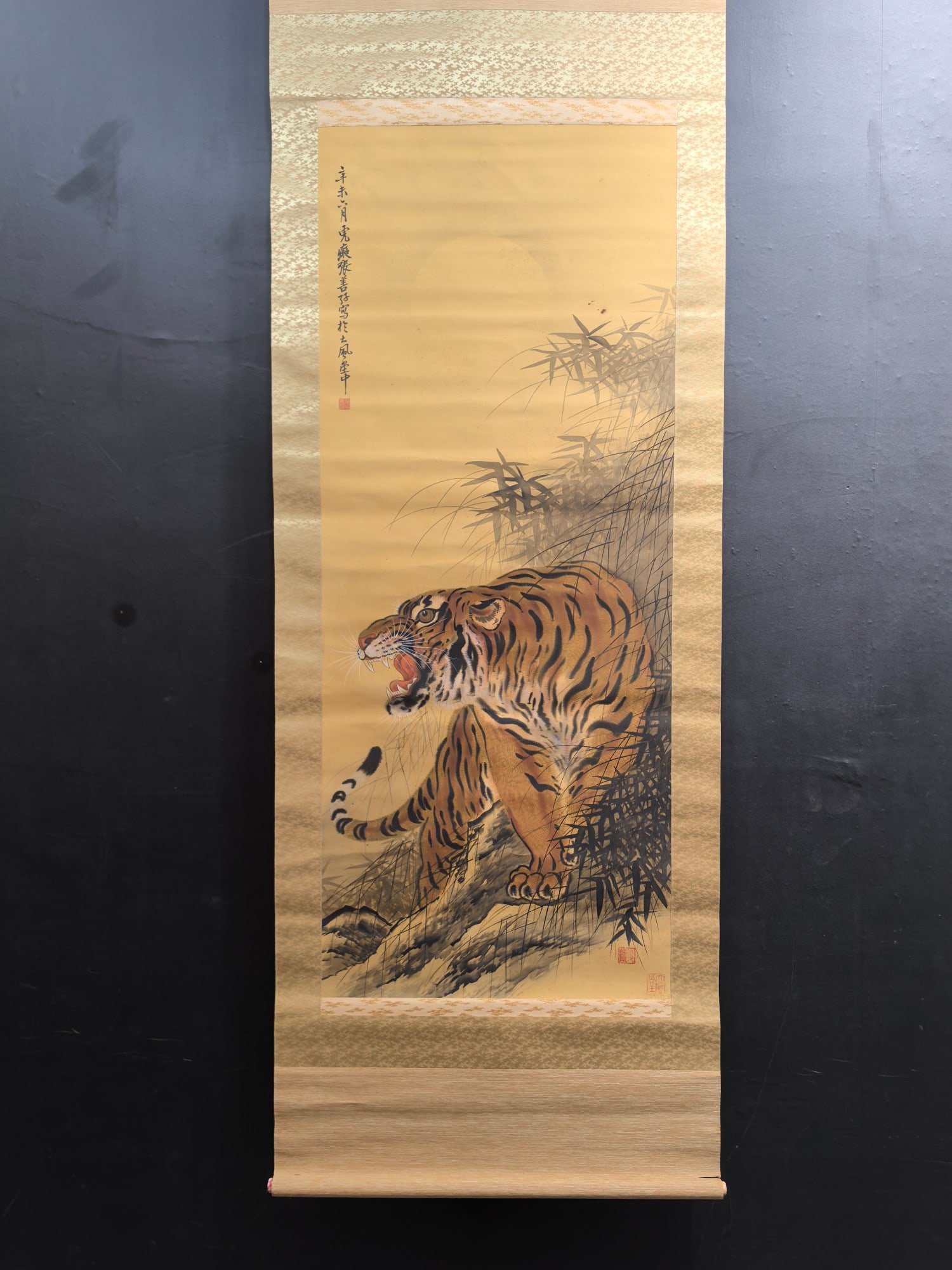 A Chinese Vertical Scroll Ink Painting of Tiger on Silk,Zhang Shanzi: A Chinese Vertical Scroll Ink Painting of Tiger on Silk,Zhang Shanzi,Size:20inx49.2in一幅中国水墨绢本虎图立轴,张善&#