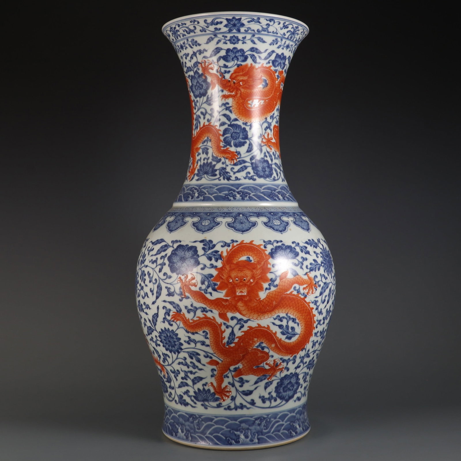 A Huge Blue and White Iron-Red Color Lotus and Dragon Pattern Vase: A Huge Blue and White Iron-Red Color Lotus and Dragon Pattern Vase,Qing Dynasty, China,Qianlong Six-character Mark,Size:24inx11inx8.9in青花矾红彩缠枝莲&