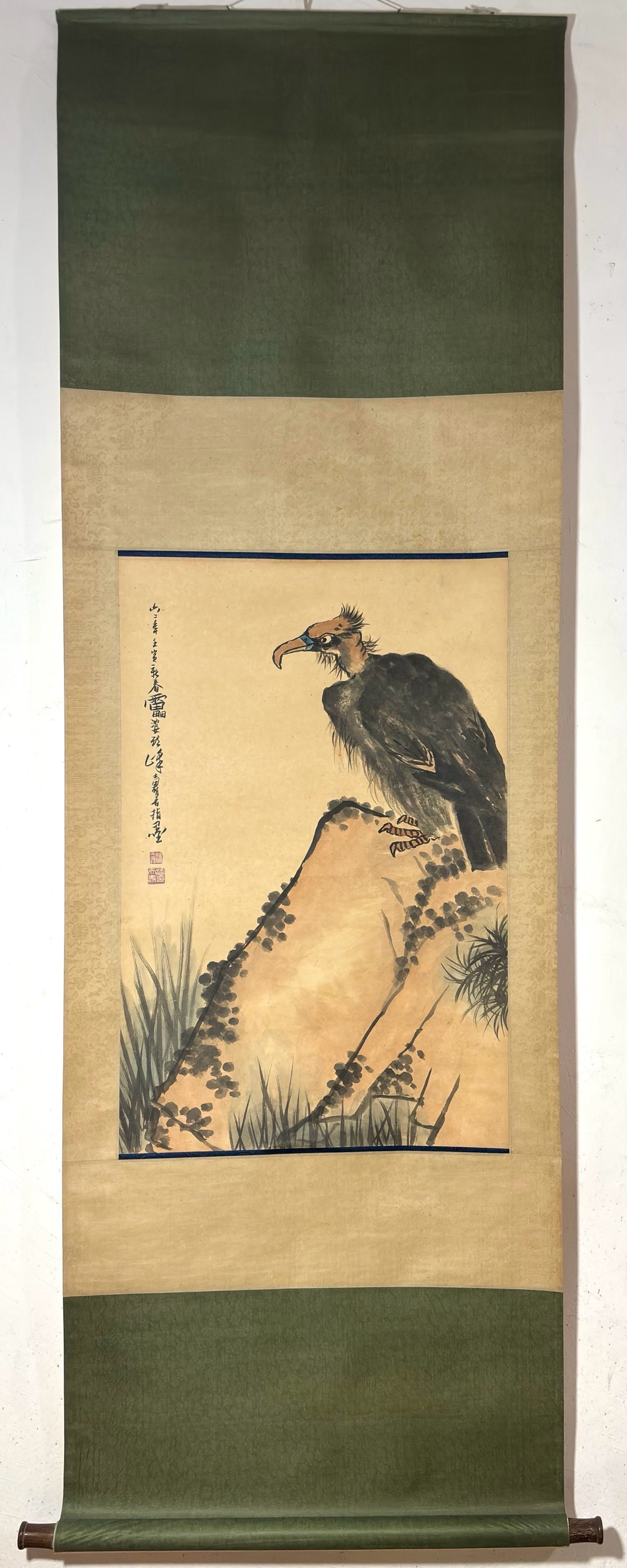 A Chinese Vertical Scroll Ink Painting of Eagle on Paper,Pan Tianshou: A Chinese Vertical Scroll Ink Painting of Eagle on Paper,Pan Tianshou,Size:(Without frame)31.5inx20.7in一幅中国水墨鹰图立轴,潘天