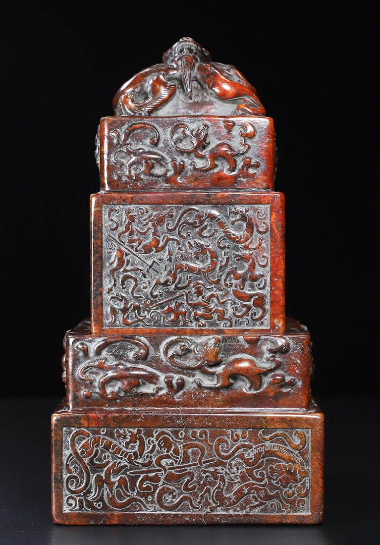 A Set of Fine White Jade Dragon Pattern Seals: A Set of Fine White Jade Dragon Pattern Seals,Qing Dynasty,China,Size:11.2inx5.9inx5.8in,Weight:9500g一套白玉龙纹印章,中国清代,S