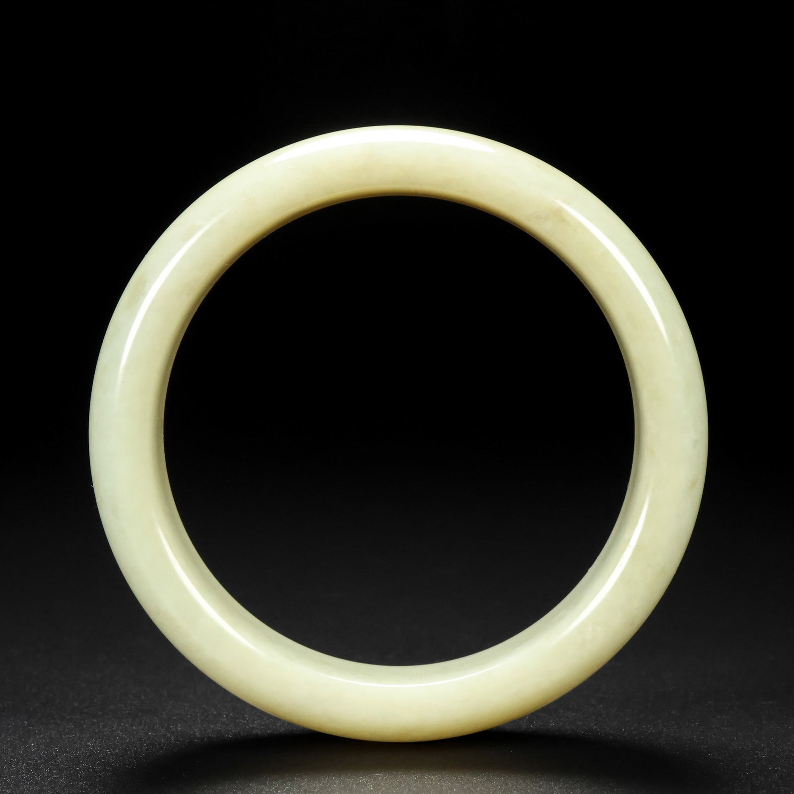 An Exquisite White Jade Bracelets (1 of 9)