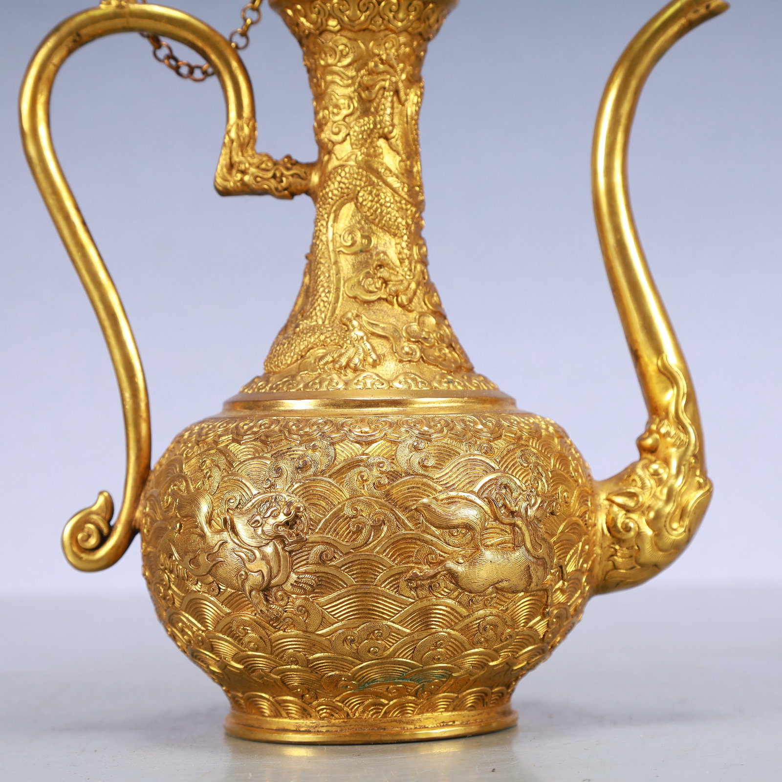 A Exquisite Gilt Bronze Dragon Pattern Seawater Pattern Auspicious Beast Pattern Ewer - 3