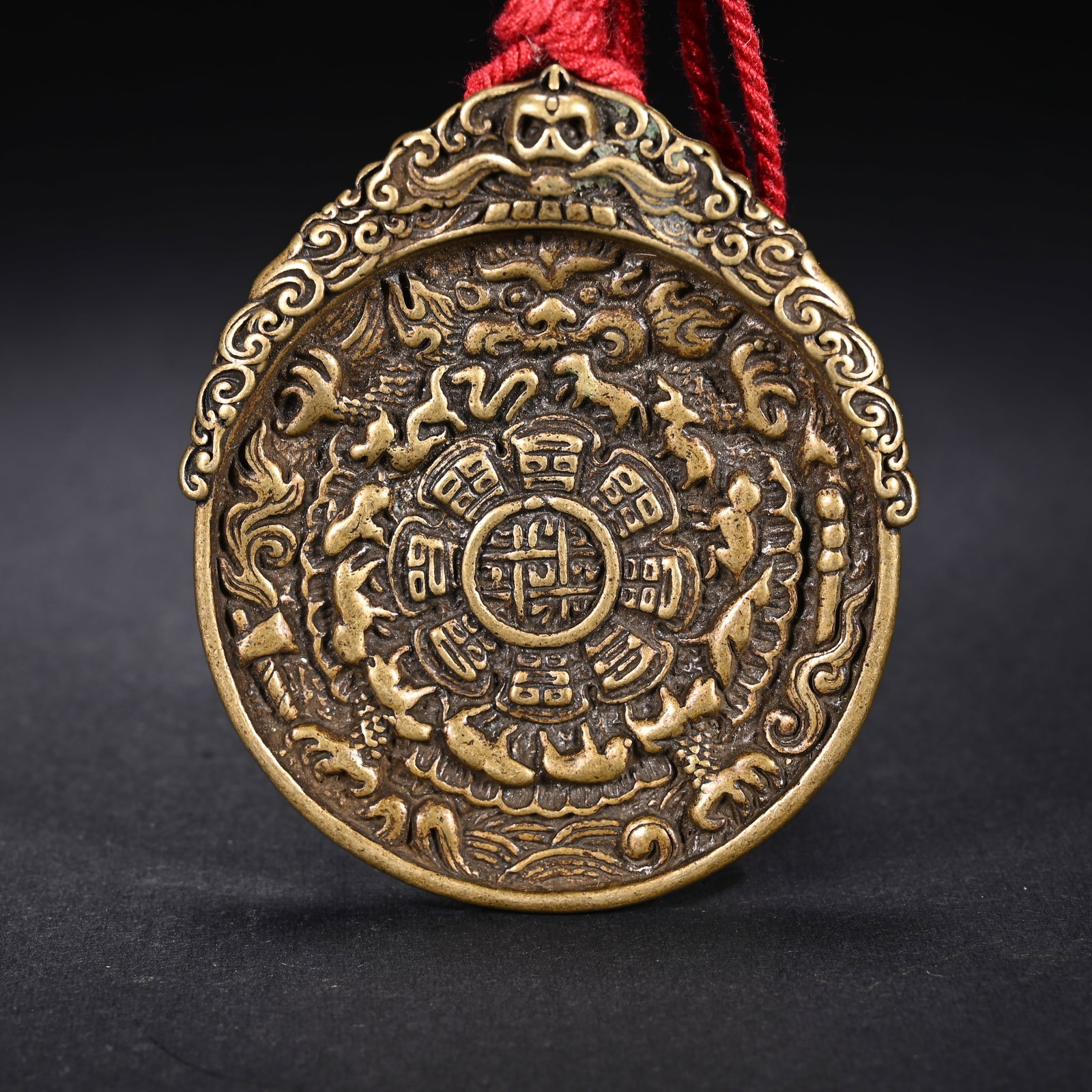 An Exquisite Bronze Trigram Pattern Pendant - 3