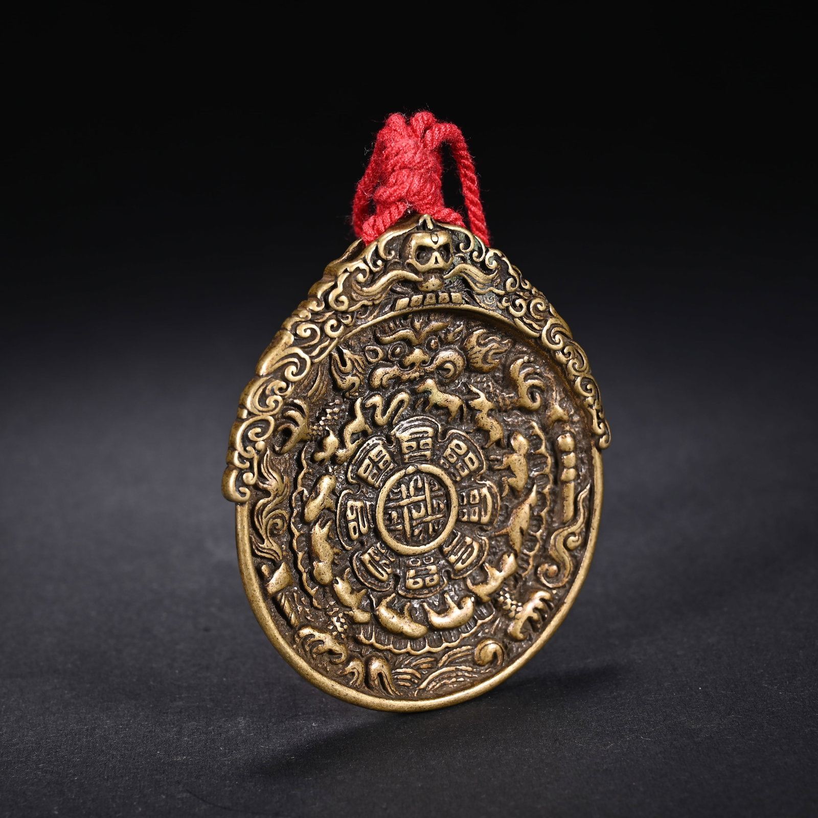 An Exquisite Bronze Trigram Pattern Pendant - 4