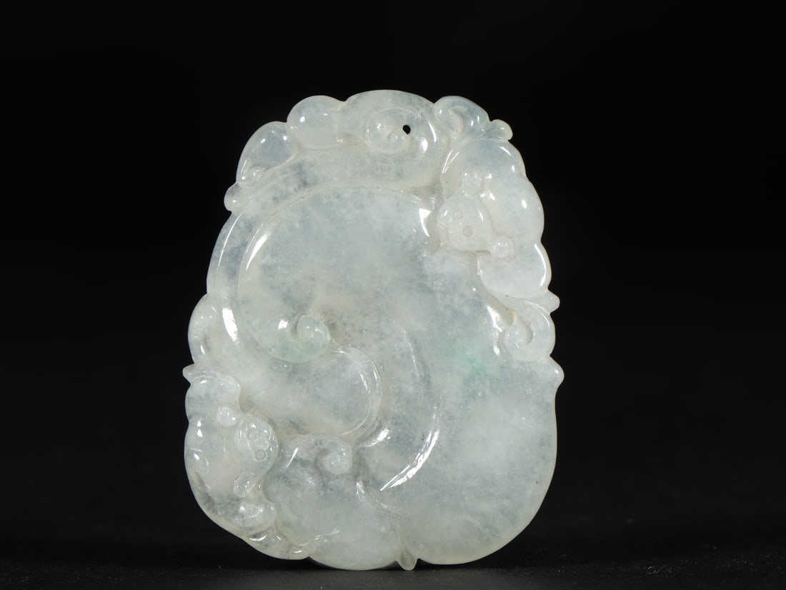 An Exquisite Jadeite Bats Pattern Ganoderma lucidum Pendant: An Exquisite Jadeite Bats Pattern Ganoderma lucidum Pendant,Qing
