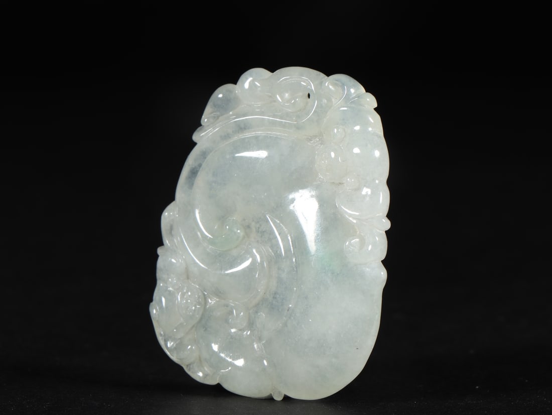 An Exquisite Jadeite Bats Pattern Ganoderma lucidum Pendant - 2