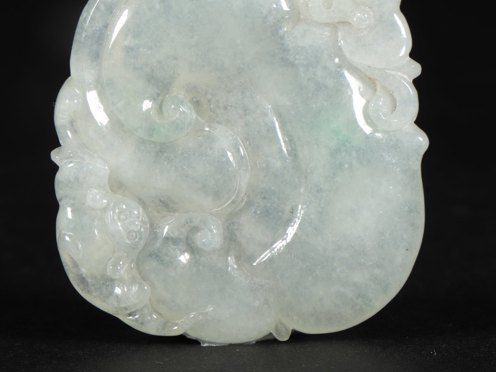 An Exquisite Jadeite Bats Pattern Ganoderma lucidum Pendant - 5