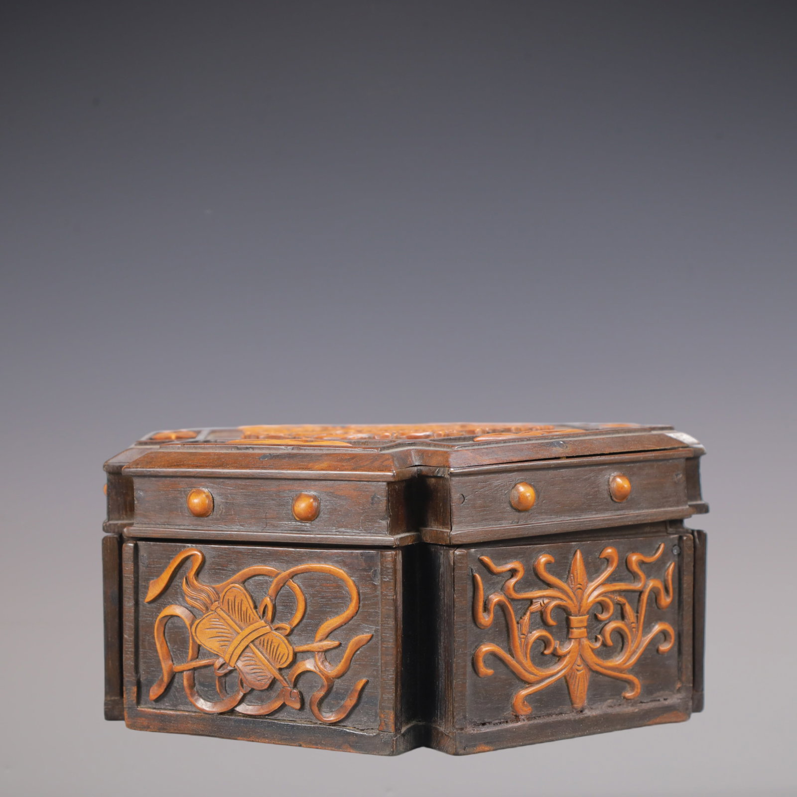 A Exquisite Zitanwood Dragon Pattern Eight Treasures Pattern Box: A Exquisite Zitanwood Dragon Pattern Eight Treasures Pattern Box Qing Dynasty, China Size:7.7inx8.3inx3.5in Weight:1000g紫檀木龙纹八宝纹盒 中