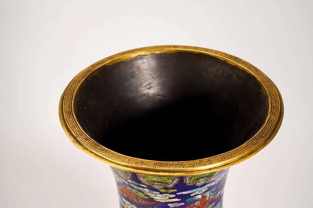An Exquisite Cloisonne Seawater Pattern Bats Pattern Vase - 2