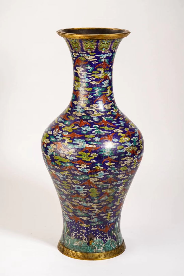 An Exquisite Cloisonne Seawater Pattern Bats Pattern Vase - 8