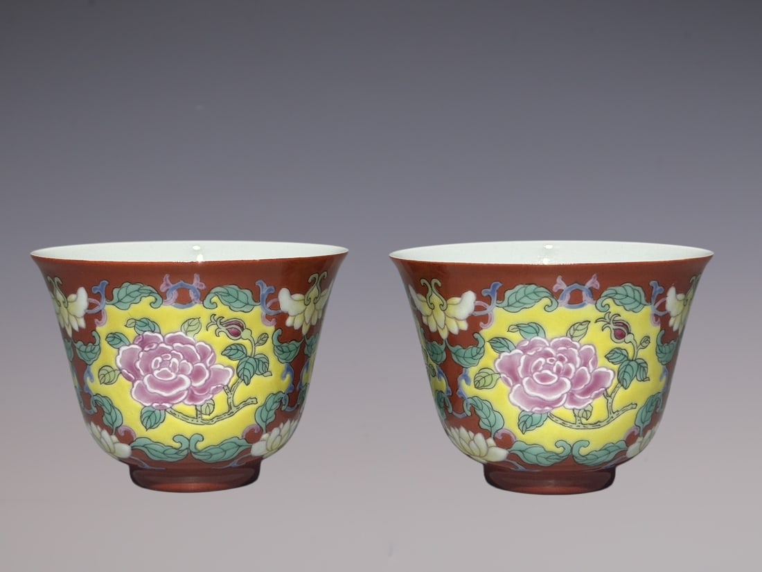 A Pair of Exquisite Famille-Rose Purple Ground Flower Pattern Cups: A Pair of Exquisite Famille-Rose Purple Ground Flower Pattern Cups,Qing Dynasty, China,Yongzheng Four-character Mark,Size:2.1inx2.8in一对粉彩紫地花卉