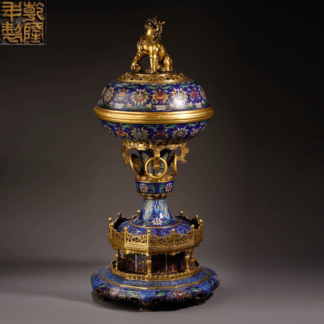 An Exquisite Cloisonne Lotus Pattern Eight Treasures Pattern Censer: An Exquisite Cloisonne Lotus Pattern Eight Treasures Pattern Censer Qing Dynasty, China Qianlong Four-character Mark Size:26.8inx11.8in Weight:19kg景泰蓝六方亭ò