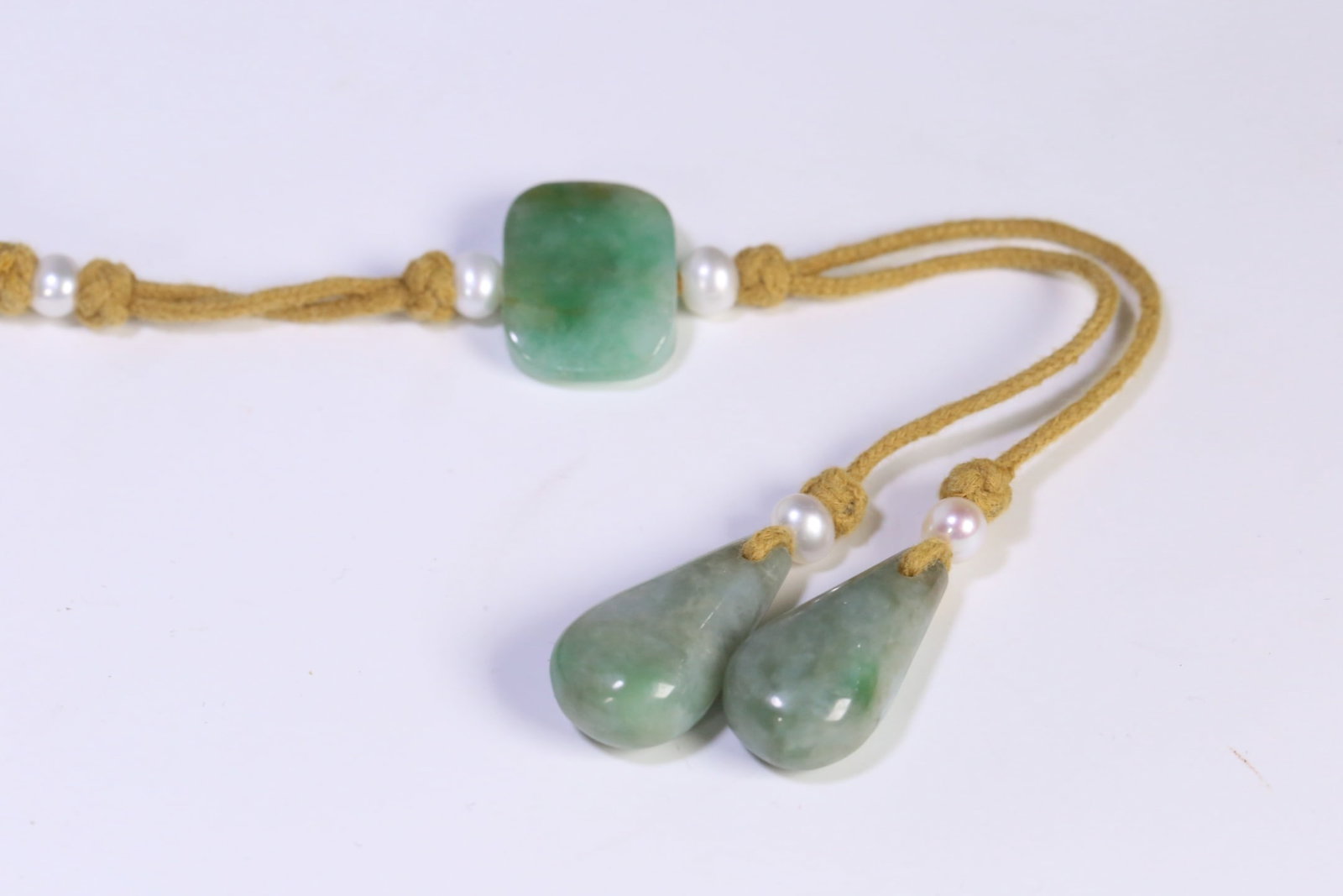 An Exquisite Eaglewood Bracelets,With Jadeite - 4