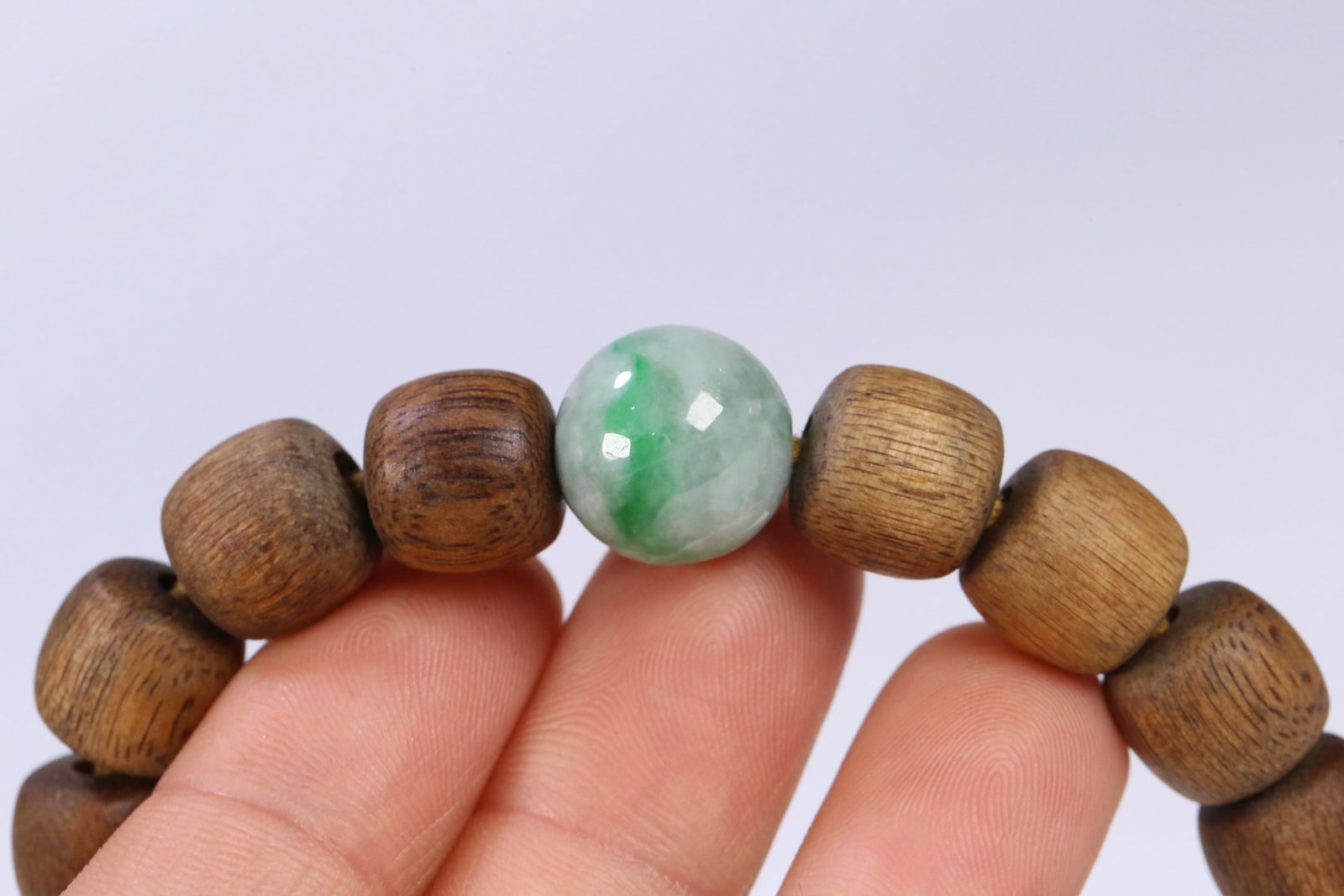 An Exquisite Eaglewood Bracelets,With Jadeite - 9