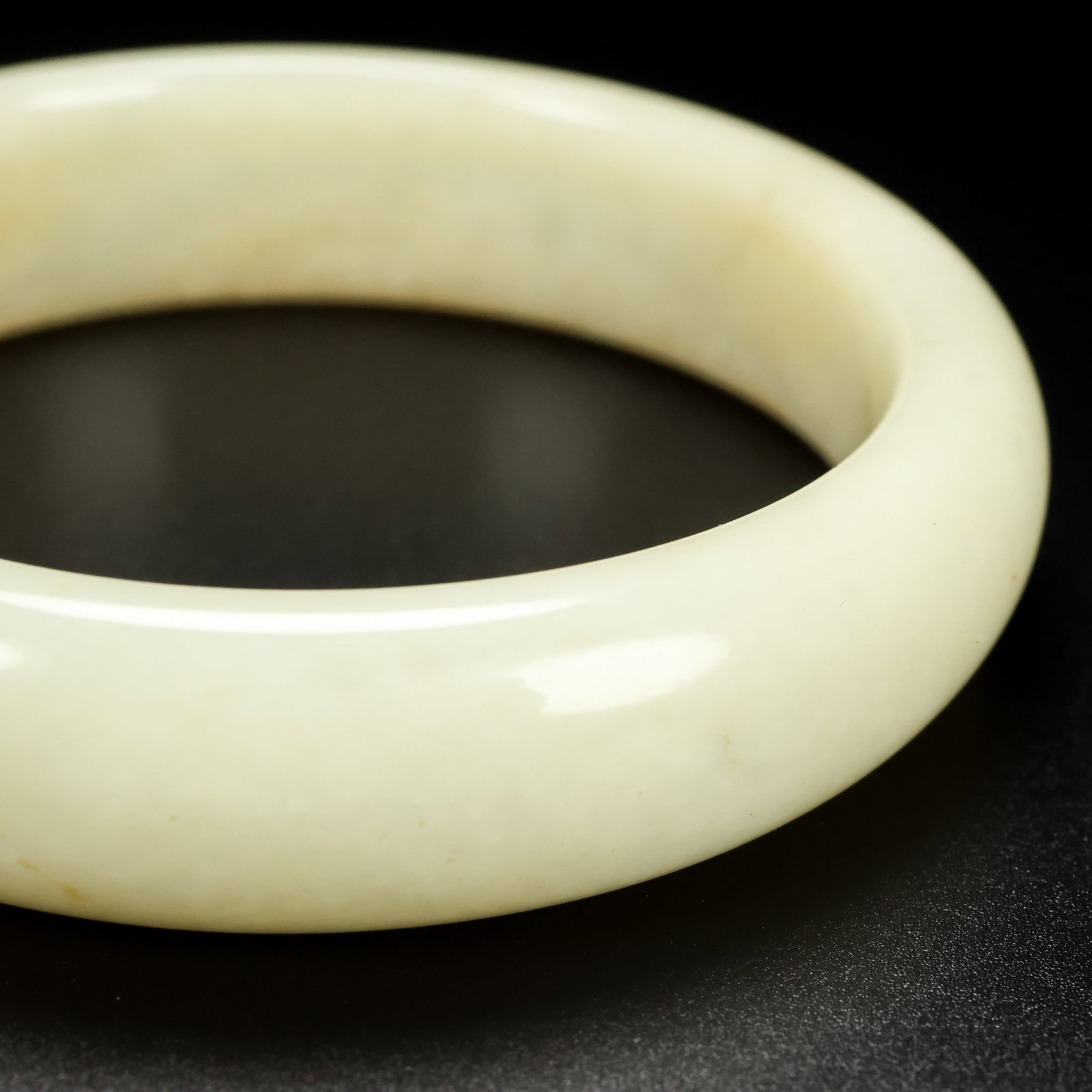 An Exquisite White Jade Bracelets - 8