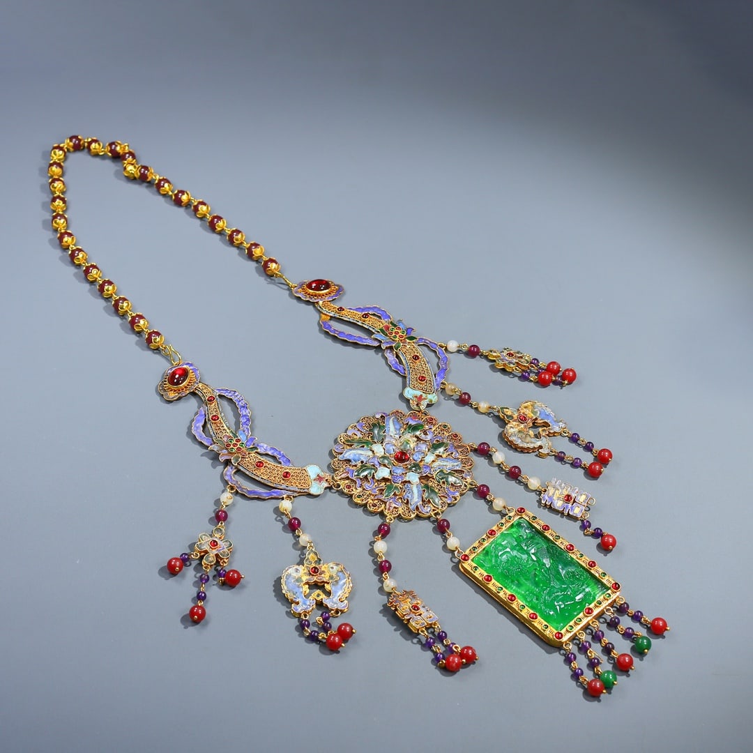 A Huge Filigree and Gilding Inlaid Jadeite Landscape Pattern Necklace,Inlaid Gems: A Huge Filigree and Gilding Inlaid Jadeite Landscape Pattern Necklace,Inlaid Gems,Qing Dynasty,China,Size:24.8inx7.9in,Weight:559g花丝鎏金镶翡翠山૒
