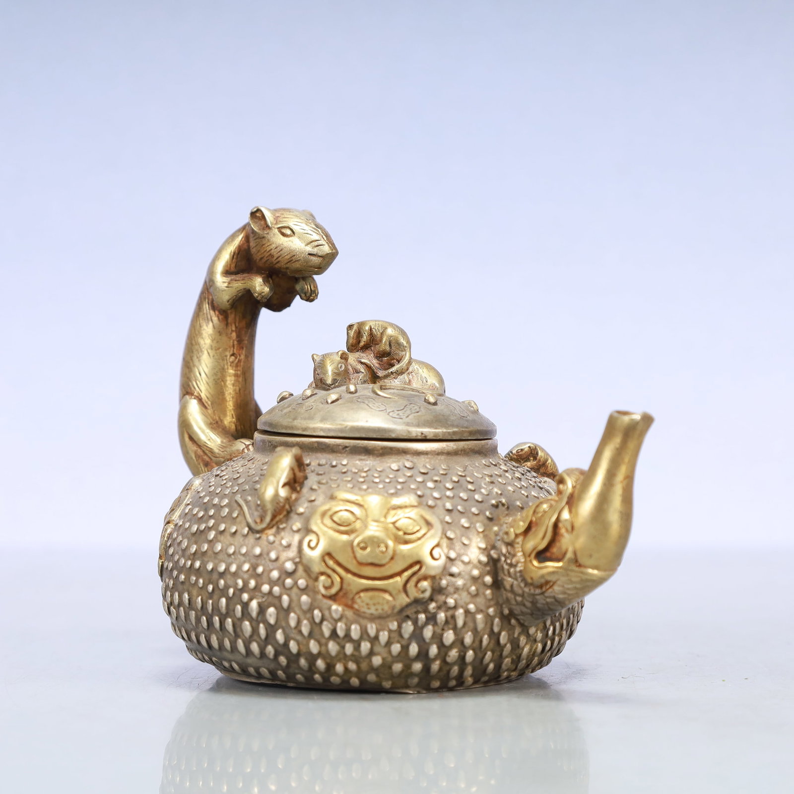 A Exquisite Gilt Silver Beast-Face Pattern Teapot - 2