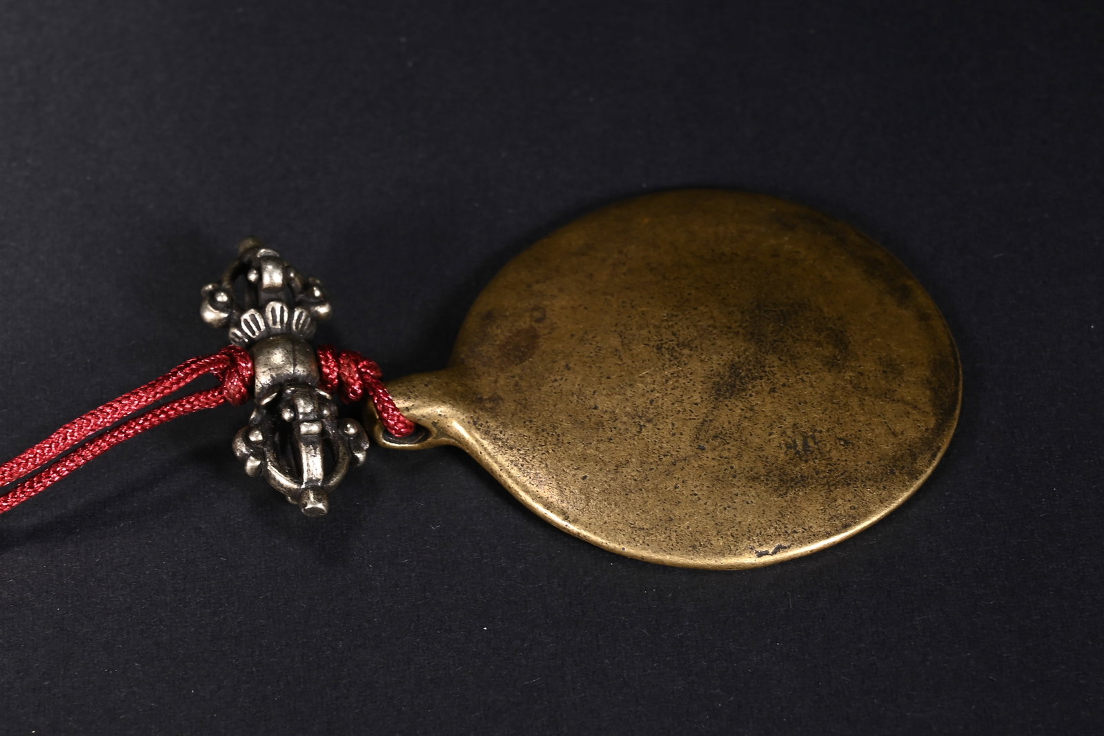 An Exquisite Bronze Trigram Pattern Pendant - 7