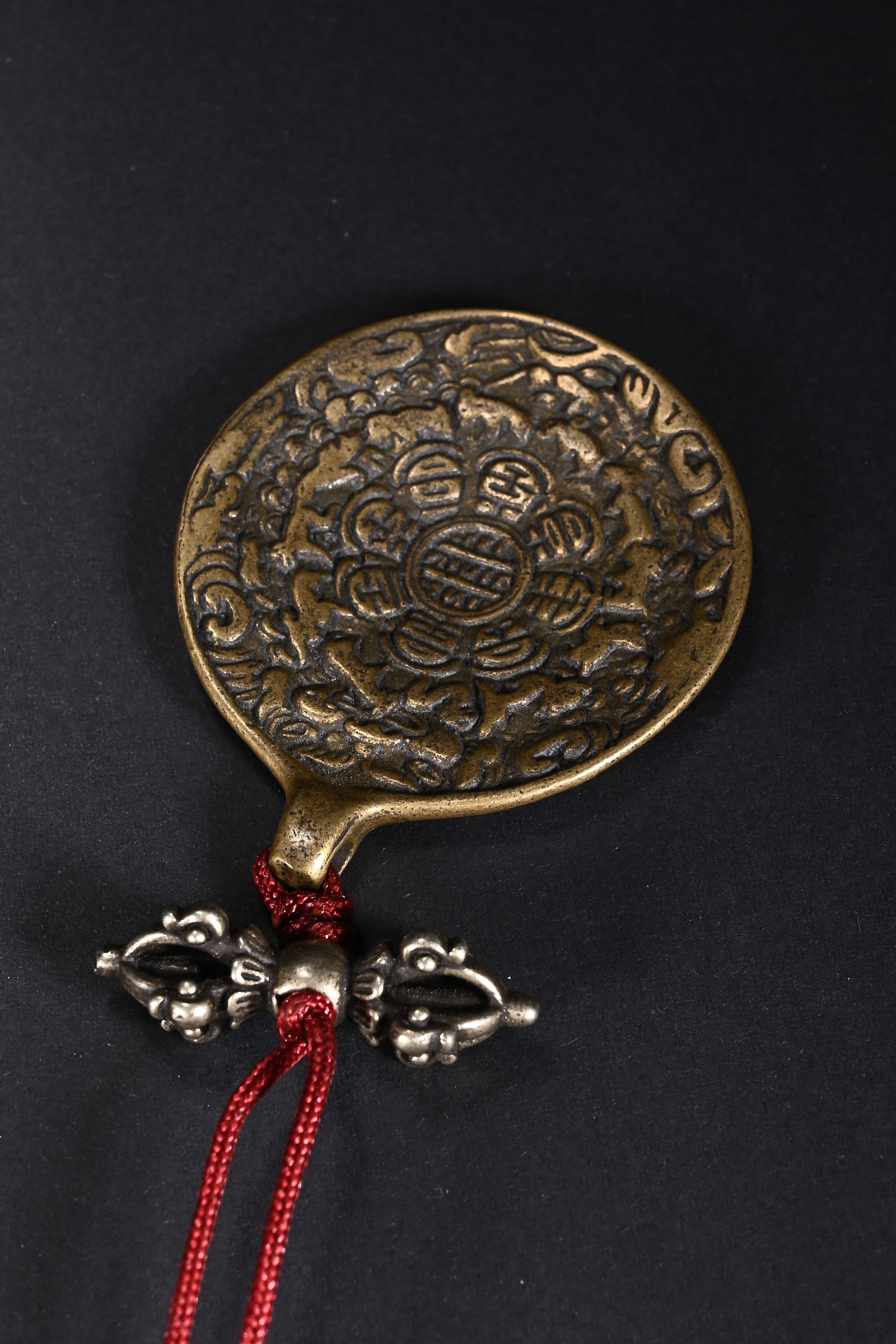 An Exquisite Bronze Trigram Pattern Pendant - 8